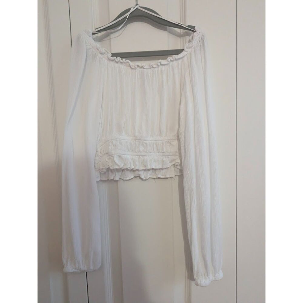 Stradivarius white cotton gauzy long sleeve crop top XS